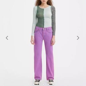 Levi’s 501 ‘90’s mid- rise